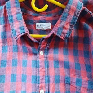 GAP men's linen button down